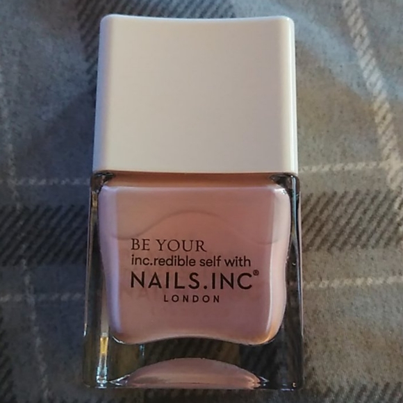 Nail color - Picture 1 of 1